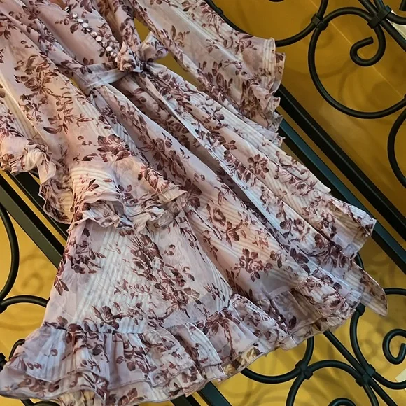 STELLAH Blush Floral Dress - Picture 8 of 16